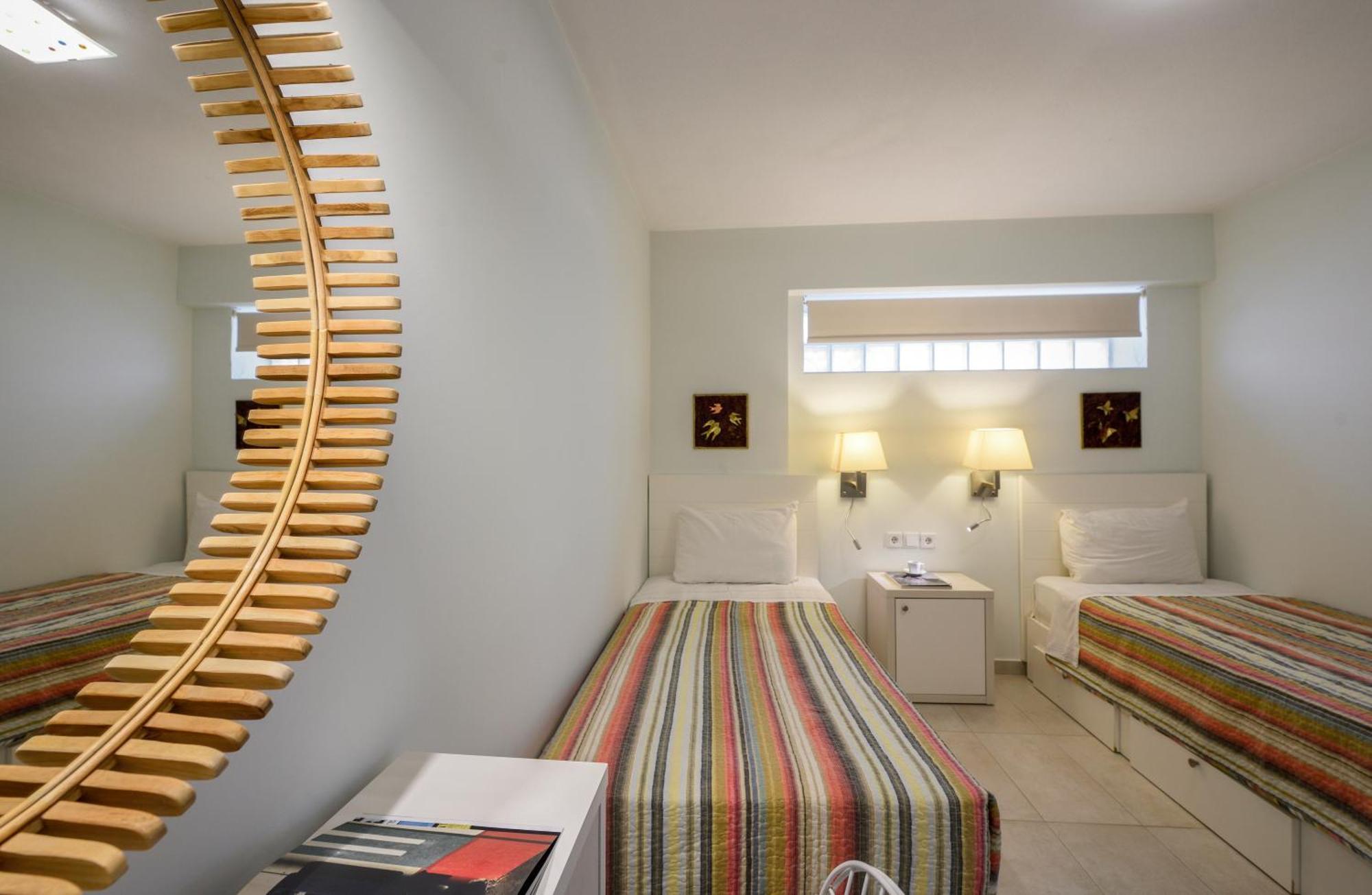 Elpiniki Luxury Apartments Nea Poteidaia Buitenkant foto