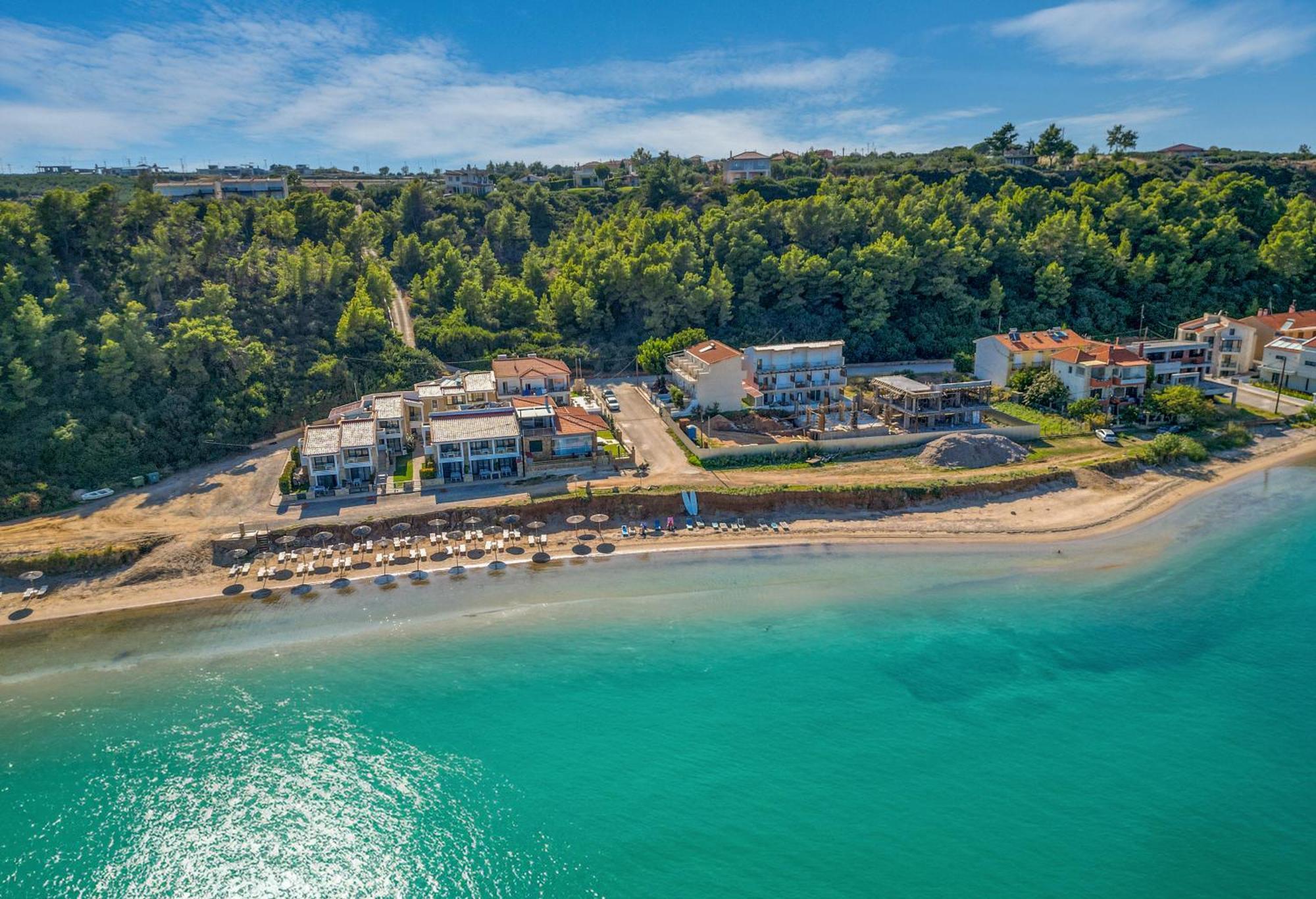 Elpiniki Luxury Apartments Nea Poteidaia Buitenkant foto