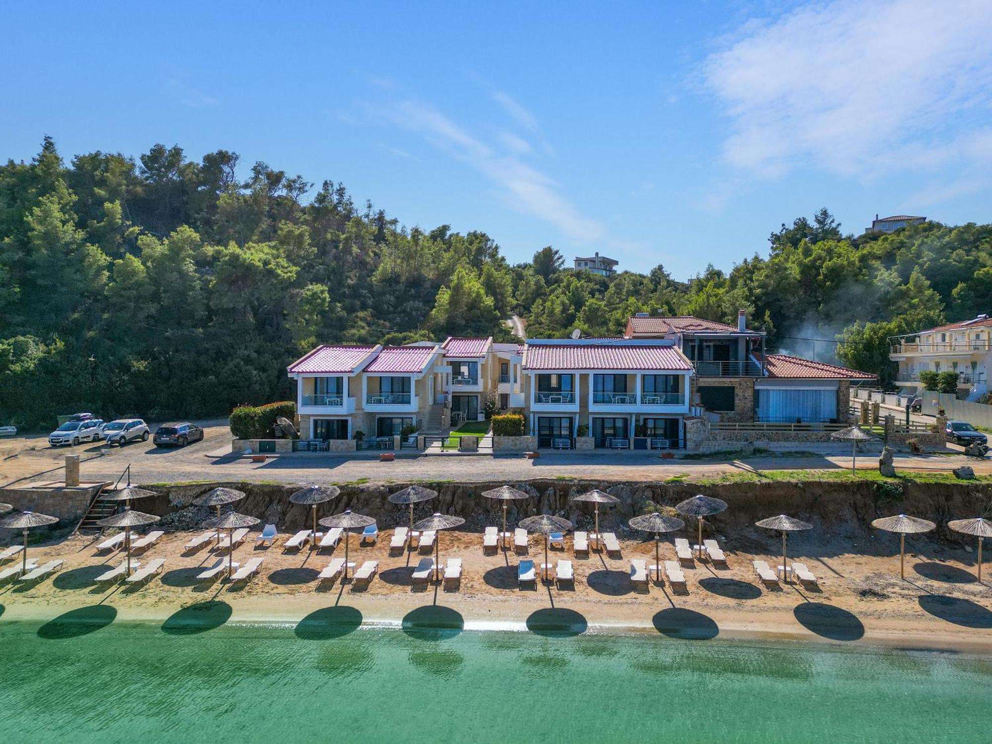 Elpiniki Luxury Apartments Nea Poteidaia Buitenkant foto