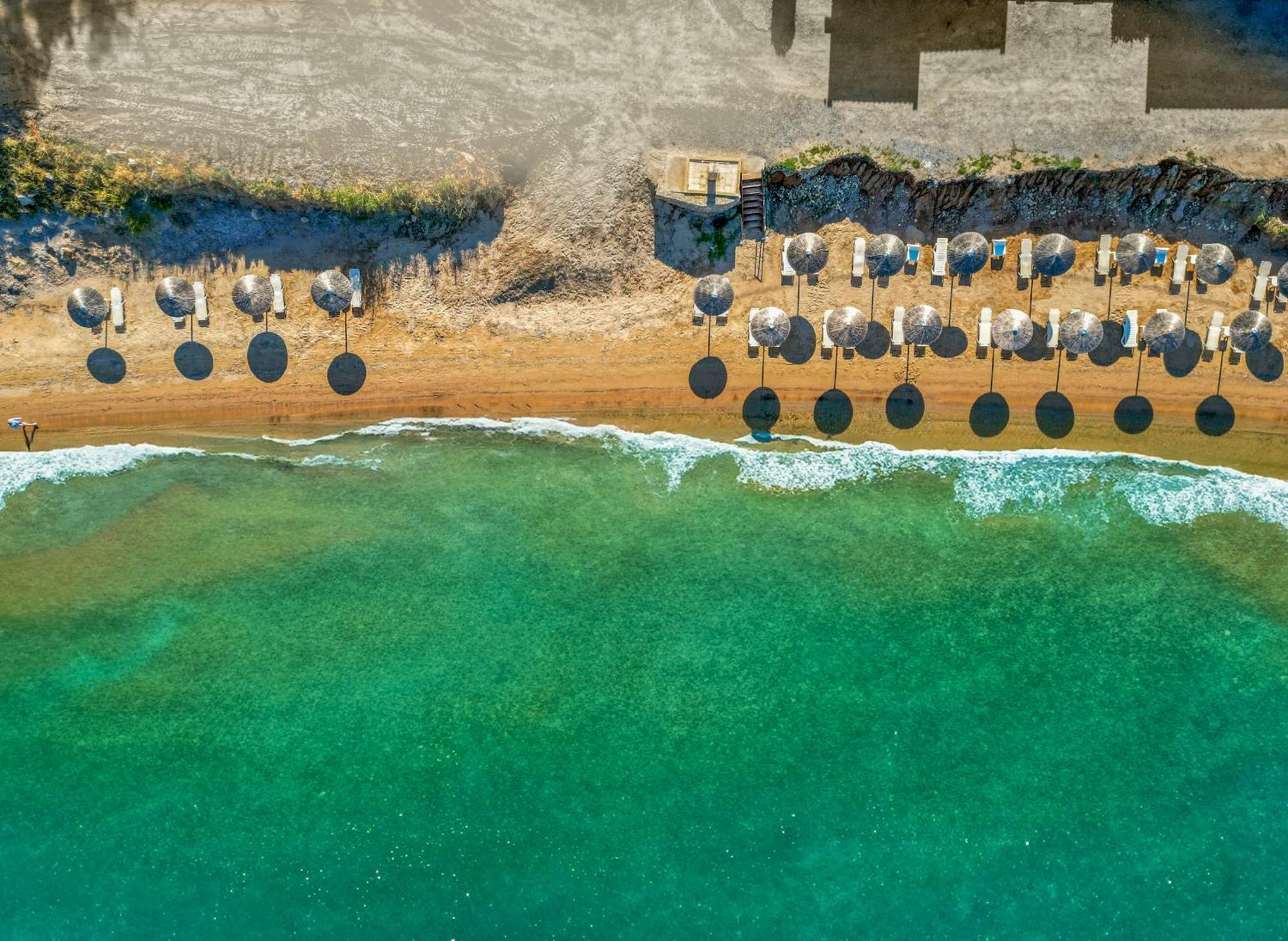 Elpiniki Luxury Apartments Nea Poteidaia Buitenkant foto